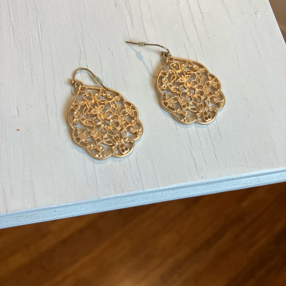 Chandelier Like Earrings